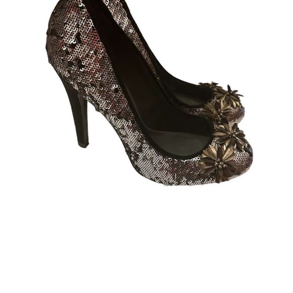 TORY BURCH Silver Sequin Embellished Pumps Size 7.5 - Picture 2 of 15